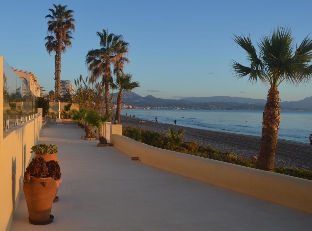 Excepcional Apartamento Amanecer Al Borde De Playa Y Mar, En Chalet Roquetes Alicante Bagian luar foto