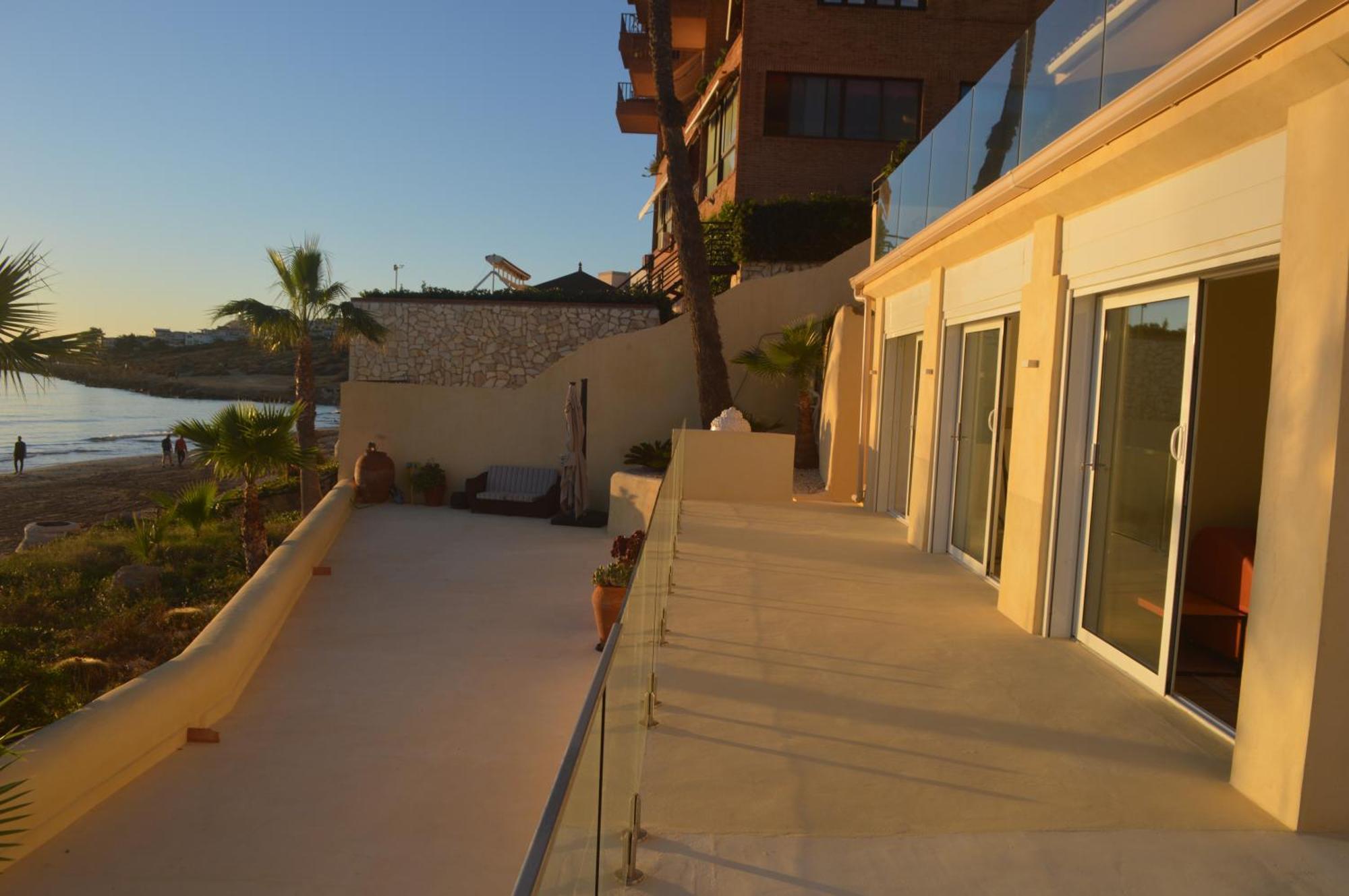 Excepcional Apartamento Amanecer Al Borde De Playa Y Mar, En Chalet Roquetes Alicante Bagian luar foto