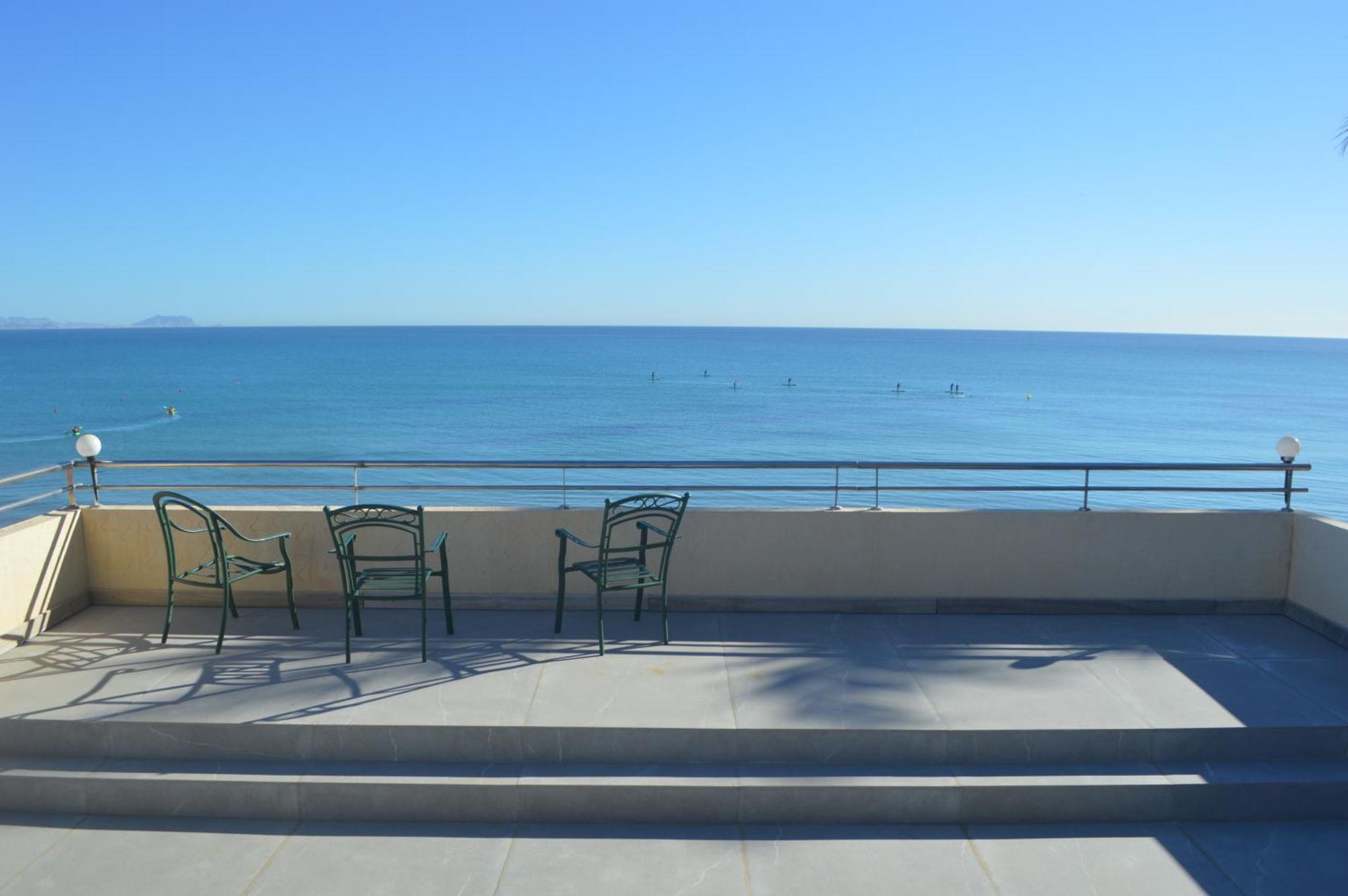 Excepcional Apartamento Amanecer Al Borde De Playa Y Mar, En Chalet Roquetes Alicante Bagian luar foto